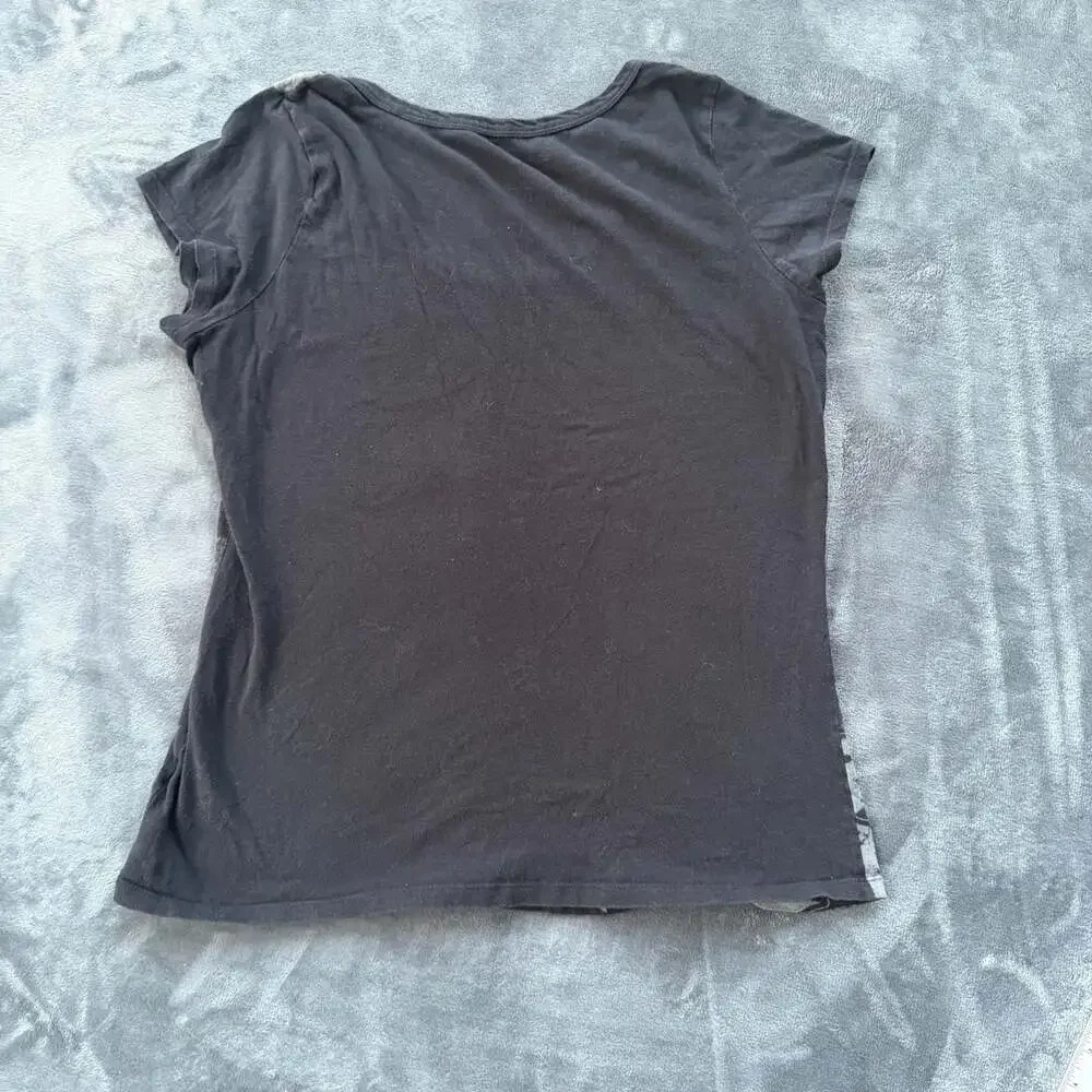 Dereon Fleur-de-Lis Rhinestone Graphic T-Shirt Size 1X - Picture 4 of 4